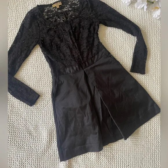 Classy Black Lace Princess Vera Wang Dress - Picture 5 of 8